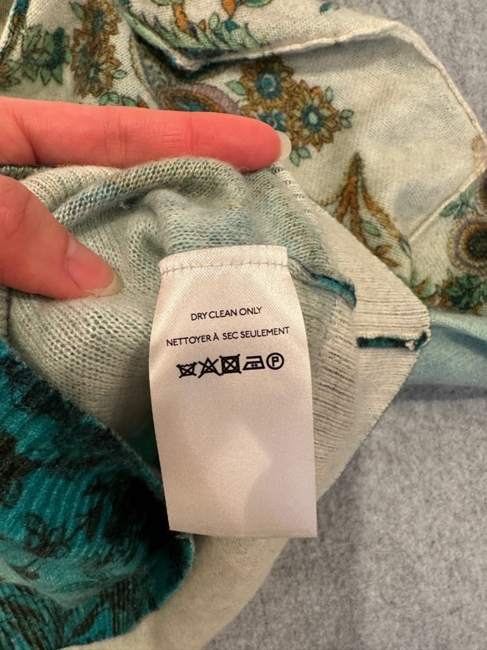 Pilcro Cashmere Teal Gradient Floral Long Sleeve Top - Picture 12 of 13